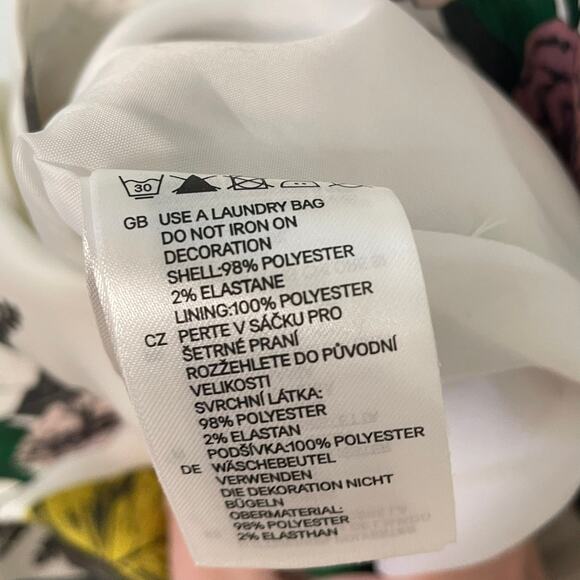 H&M Floral Sheath Cocktail Dress Beaded Detail Cutout Back Size 2 - Picture 7 of 7